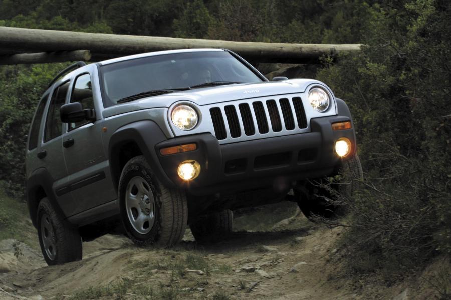  Jeep Cherokee 2002 года  (фото 47 из 130)